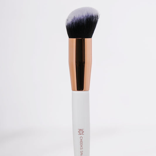 Cheeks Snatched Brush